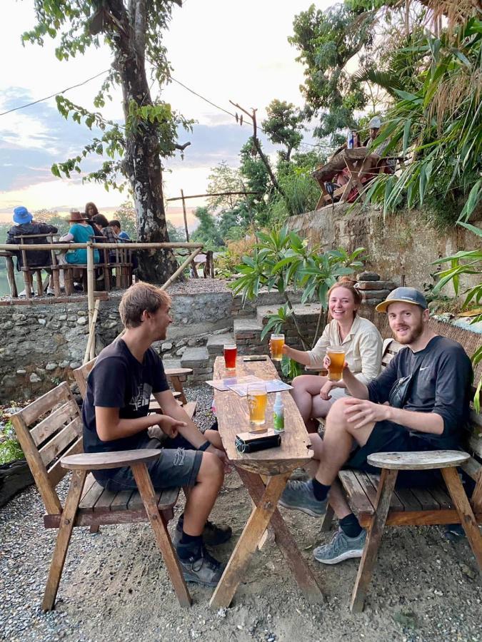 Happy Lemon Tree Lodge Sauraha Εξωτερικό φωτογραφία