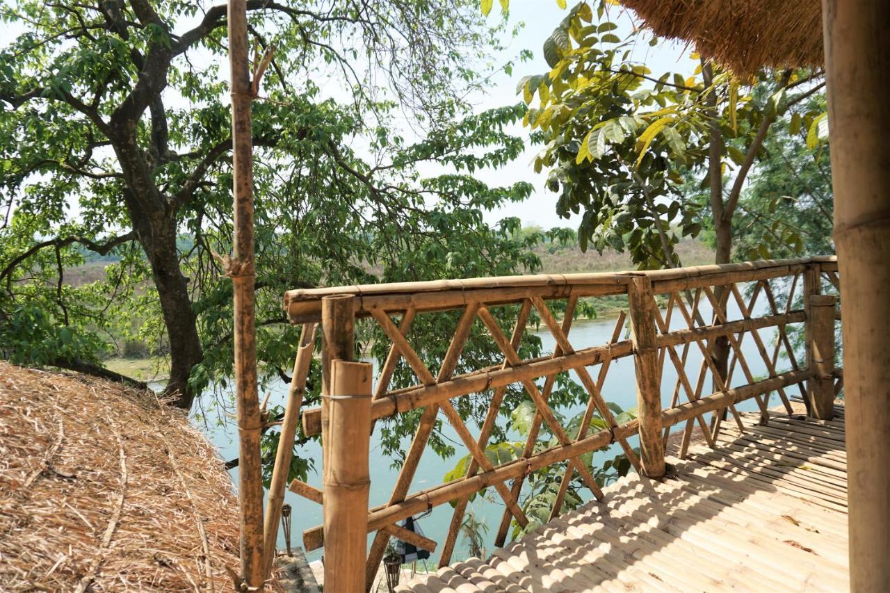Happy Lemon Tree Lodge Sauraha Εξωτερικό φωτογραφία